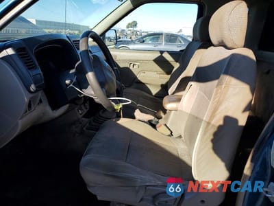 Zdjęcie 7 z 11 samochodu: 2001 NISSAN FRONTIER XE VIN:1N6DD26S51C333978 - miniatura