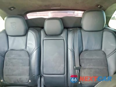 Zdjęcie 10 z 12 samochodu: 2014 PORSCHE CAYENNE VIN:WP1AD2A26ELA76184 - miniatura