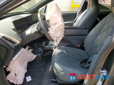 Zdjęcie 7 z 14 samochodu: 2023 BMW IX M60 VIN:WB533CF08PCM92388 - miniatura