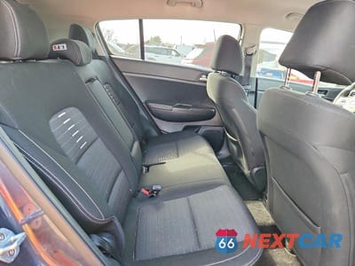 Zdjęcie 10 z 11 samochodu: 2018 KIA SPORTAGE LX VIN:KNDPMCAC3J7305501 - miniatura