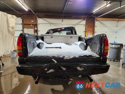 Zdjęcie 6 z 12 samochodu: 2002 CHEVROLET SILVERADO K2500 HEAVY DUTY VIN:1GCHK24G42E103279 - miniatura