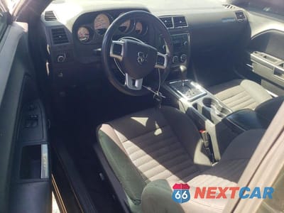 Zdjęcie 8 z 11 samochodu: 2014 DODGE CHALLENGER SXT VIN:2C3CDYAG6EH152917 - miniatura