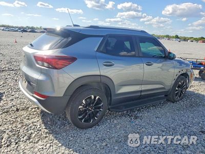 Trzecie zdjęcie samochodu z tyłu: 2023 CHEVROLET TRAILBLAZER LT VIN:KL79MPS22PB070422 - miniatura