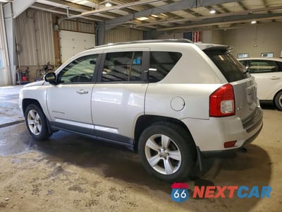Drugie zdjęcie samochodu z przodu: 2013 JEEP COMPASS SPORT VIN:1C4NJDBB3DD249206 - miniatura