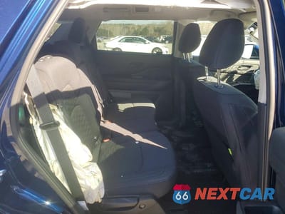 Zdjęcie 11 z 14 samochodu: 2025 NISSAN PATHFINDER SV VIN:5N1DR3BA2SC311764 - miniatura