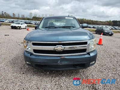 Piąte zdjęcie samochodu w środku: 2008 CHEVROLET SILVERADO K1500 VIN:3GCEK13328G274609 - miniatura