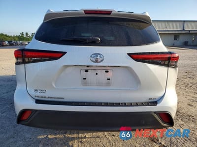 Zdjęcie 6 z 12 samochodu: 2022 TOYOTA HIGHLANDER XLE VIN:5TDGZRAH0NS110967 - miniatura