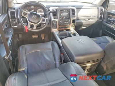 Zdjęcie 8 z 11 samochodu: 2018 RAM 2500 LARAMIE VIN:3C6UR5FL6JG419626 - miniatura