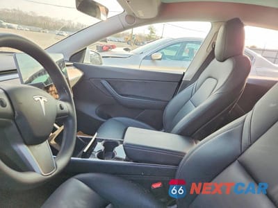 Zdjęcie 9 z 12 samochodu: 2021 TESLA MODEL Y VIN:5YJYGDEEXMF075306 - miniatura
