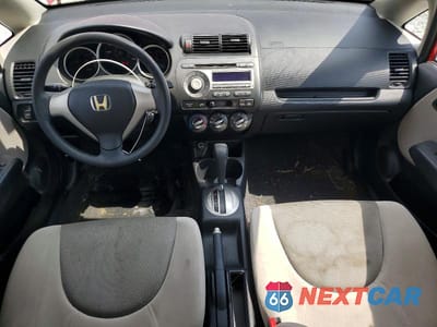 Zdjęcie 8 z 12 samochodu: 2007 HONDA FIT VIN:JHMGD38487S045616 - miniatura