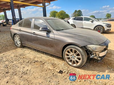 Czwarte zdjęcie samochodu z boku: 2014 BMW 328 I VIN:WBA3A5C58EJ464702 - miniatura