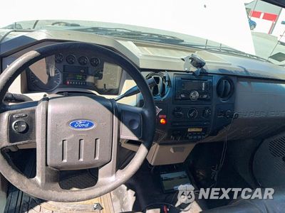 Zdjęcie 9 z 10 samochodu: 2010 FORD F550 SUPER DUTY VIN:1FDAF5GR2AEA60124 - miniatura