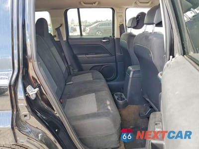 Zdjęcie 11 z 14 samochodu: 2016 JEEP PATRIOT LATITUDE VIN:1C4NJPFB4GD620891 - miniatura