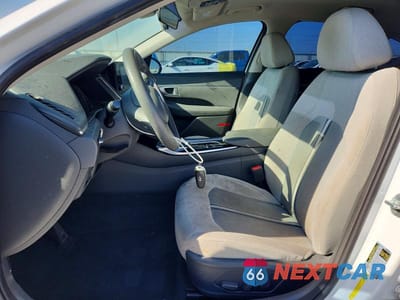 Zdjęcie 7 z 13 samochodu: 2021 HYUNDAI SONATA SEL VIN:5NPEL4JA4MH065826 - miniatura