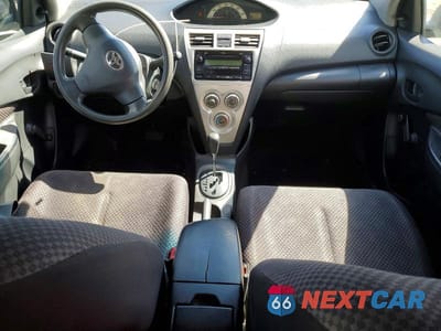 Zdjęcie 8 z 12 samochodu: 2007 TOYOTA YARIS BASE VIN:JTDBT923471042526 - miniatura
