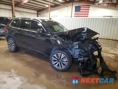 Czwarte zdjęcie samochodu z boku: 2022 VOLVO XC90 T5 MOMENTUM VIN:YV4102PK5N1816059 - miniatura