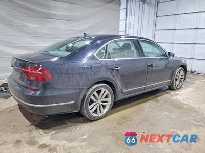 Trzecie zdjęcie samochodu z tyłu: 2018 VOLKSWAGEN PASSAT SEL PREMIUM VIN:1VWCA7A34JC007462 - miniatura