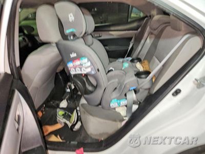 Zdjęcie 10 z 14 samochodu: 2017 TOYOTA COROLLA LE VIN:5YFBURHE8HP663190 - miniatura