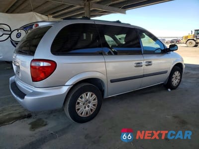 Trzecie zdjęcie samochodu z tyłu: 2005 CHRYSLER TOWN & COUNTRY VIN:1C4GP45R95B354524 - miniatura