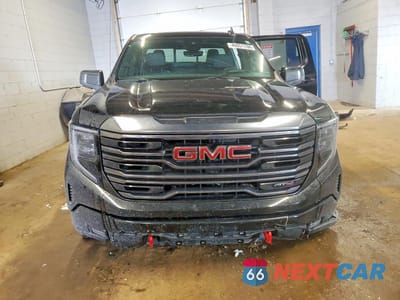 Piąte zdjęcie samochodu w środku: 2024 GMC SIERRA K1500 AT4 VIN:3GTUUEE83RG391283 - miniatura
