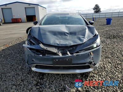 Piąte zdjęcie samochodu w środku: 2024 TOYOTA PRIUS PRIME SE VIN:JTDACACU6R3012729 - miniatura