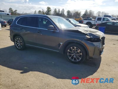 Czwarte zdjęcie samochodu z boku: 2025 BMW X5 XDRIVE40I VIN:5UX23EU08S9Z99469 - miniatura