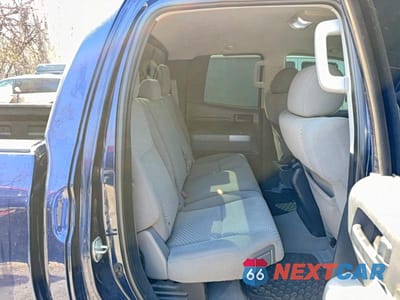 Zdjęcie 6 z 14 samochodu: 2007 TOYOTA TUNDRA SR5 VIN:5TFBV541X7X021188 - miniatura