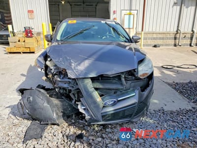 Piąte zdjęcie samochodu w środku: 2013 FORD FOCUS SE VIN:1FADP3K27DL298103 - miniatura