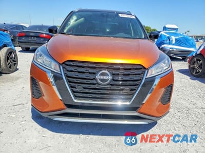 Piąte zdjęcie samochodu w środku: 2023 NISSAN KICKS SV VIN:3N1CP5CV0PL570786 - miniatura