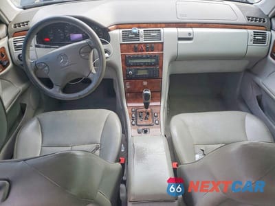 Zdjęcie 8 z 11 samochodu: 2002 MERCEDES-BENZ E 320 VIN:WDBJF65J92B409028 - miniatura