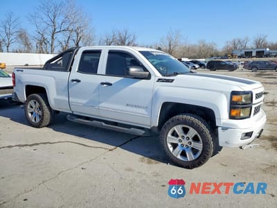 Czwarte zdjęcie samochodu z boku: 2015 CHEVROLET SILVERADO K1500 LT VIN:1GCVKREC1FZ223661 - miniatura