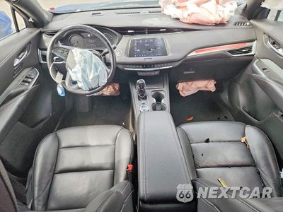 Zdjęcie 8 z 12 samochodu: 2023 CADILLAC XT4 PREMIUM LUXURY VIN:1GYFZDR4XPF104929 - miniatura