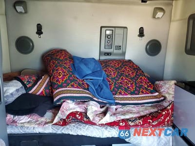 Zdjęcie 6 z 10 samochodu: 2021 VOLVO VN VNL VIN:4V4NC9EH1MN272005 - miniatura