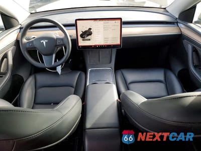 Zdjęcie 8 z 13 samochodu: 2023 TESLA MODEL Y VIN:7SAYGDEE8PF707419 - miniatura