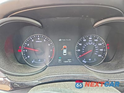 Zdjęcie 9 z 14 samochodu: 2016 KIA K900 LUXURY V6 VIN:KNALU4D36G6032131 - miniatura