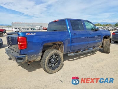 Trzecie zdjęcie samochodu z tyłu: 2017 CHEVROLET SILVERADO K1500 LT VIN:3GCUKREC3HG103598 - miniatura