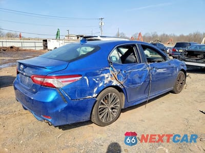 Trzecie zdjęcie samochodu z tyłu: 2020 TOYOTA CAMRY SE VIN:4T1G11AK9LU326907 - miniatura