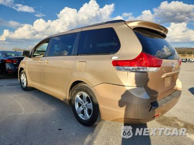Drugie zdjęcie samochodu z przodu: 2011 TOYOTA SIENNA LE 8-PASSENGER VIN:5TDKK3DC0BS039714 - miniatura