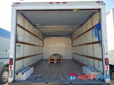 Zdjęcie 10 z 13 samochodu: 2014 FORD E350 BOX TRUCK VIN:1FDWE3FL9EDA61244 - miniatura