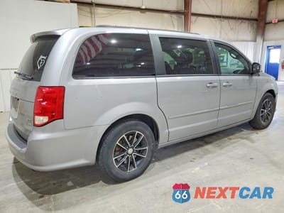 Trzecie zdjęcie samochodu z tyłu: 2017 DODGE GRAND CARAVAN GT VIN:2C4RDGEG2HR859599 - miniatura