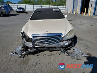 Piąte zdjęcie samochodu w środku: 2013 MERCEDES-BENZ S 550 4MATIC VIN:WDDNG9EB4DA508798 - miniatura