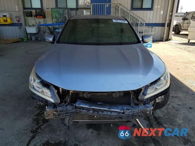 Piąte zdjęcie samochodu w środku: 2017 HONDA ACCORD SPORT VIN:1HGCR2F58HA254449 - miniatura