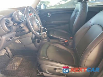 Zdjęcie 7 z 12 samochodu: 2016 MINI COOPER VIN:WMWXP5C55G2D15583 - miniatura