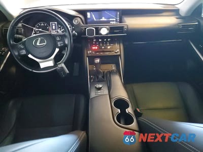 Zdjęcie 8 z 12 samochodu: 2020 LEXUS IS 300 BASE VIN:JTHDA1D29L5107103 - miniatura