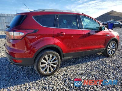 Trzecie zdjęcie samochodu z tyłu: 2017 FORD ESCAPE TITANIUM VIN:1FMCU0J91HUB08285 - miniatura