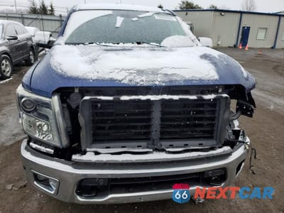 Piąte zdjęcie samochodu w środku: 2017 NISSAN TITAN SL VIN:1N6AA1E58HN573753 - miniatura