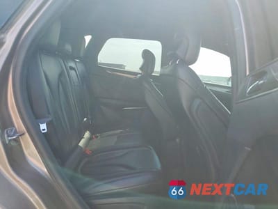 Zdjęcie 11 z 12 samochodu: 2019 LINCOLN MKC VIN:5LMCJ1C93KUL17267 - miniatura