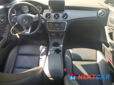 Zdjęcie 8 z 12 samochodu: 2016 MERCEDES-BENZ CLA 250 VIN:WDDSJ4EBXGN369359 - miniatura