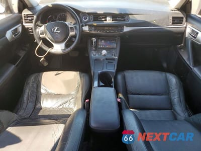Zdjęcie 8 z 12 samochodu: 2011 LEXUS CT 200H PREMIUM VIN:JTHKD5BH9B2043383 - miniatura