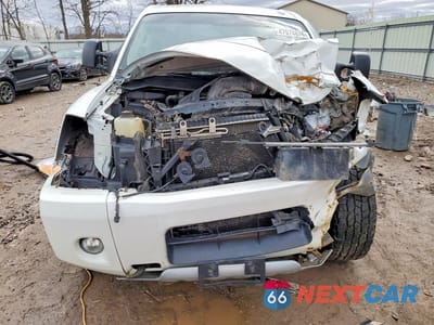 Piąte zdjęcie samochodu w środku: 2013 NISSAN TITAN VIN:1N6AA0EC9DN310917 - miniatura